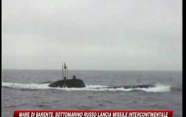 Sottomarino russo testa missile intercontinentale