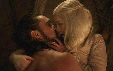 full-game-of-thrones-sex-scenes-1145051128