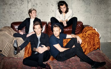 One_Direction_GROUP_2_1070_1078_1057_MERGED