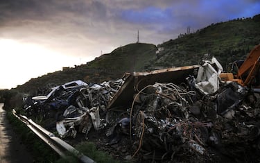 Messina tre mesi dopo: niente fango, ma la montagna spaventa