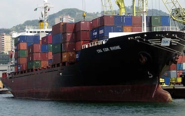 genova_porto_nave_container