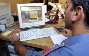 Operazione contro la pedofilia on line, decine di indagati