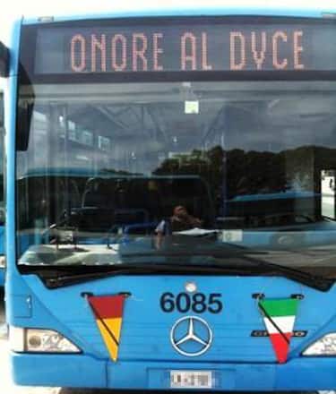 atac_onore_al_duce_display