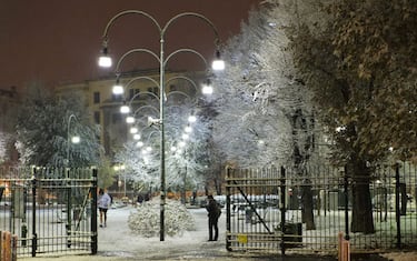 neve_milano_santambrogio_fotogramma