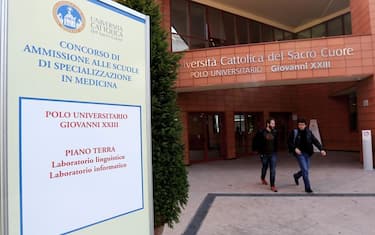 Miur annulla prove d'ingresso a specializzazioni Medicina