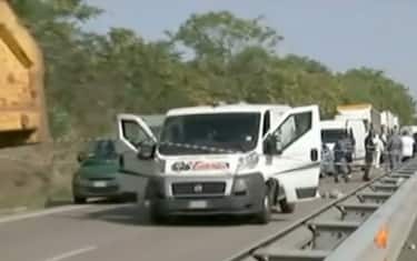 Nuoro, rapinatori assaltano un portavalori. Rubati 350mila euro
