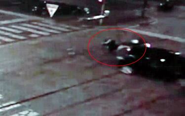 incidente_cantore_milano_fotogramma