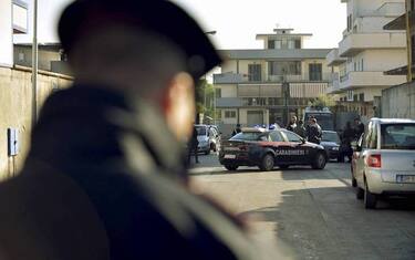 Sant'Antimo, Carmine D'Aponte spara alla moglie Stefania Formicola in auto e la uccide, I carabinieri sul posto (Napolipress, NAPOLI - 2016-10-19) p.s. la foto e' utilizzabile nel rispetto del contesto in cui e' stata scattata, e senza intento diffamatorio del decoro delle persone rappresentate