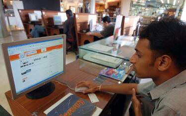 e-commerce_shopping_online_getty