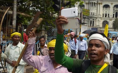 smartphone_india_getty