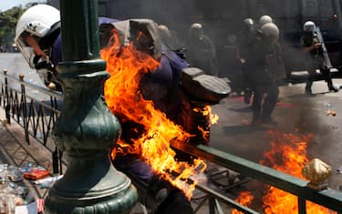 fire_ap_maggio_atene_2