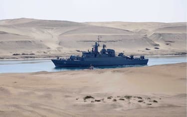 nave_iran_suez