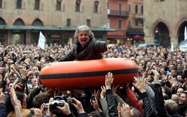 grillo_campagna_elettorale_bologna