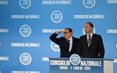 Pdl, Alfano segretario per "acclamazione"