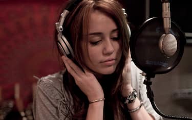 ap_miley_cyrus