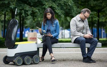 Getty_Images___Just_Eat_robot