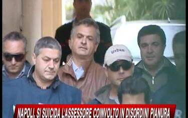 IMG_NAPOLISUICIDIO_548x345