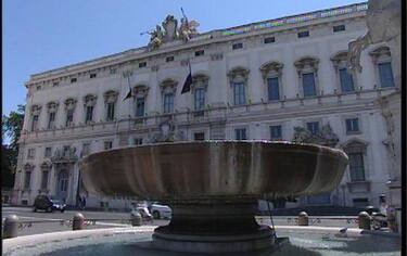 IMG_LEGGE4013_548x345