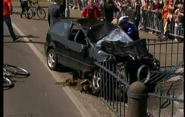 Olanda, la regina l'obiettivo dell'auto killer