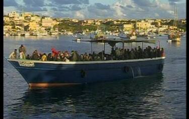 IMG_IMMIGRATI8_548x345