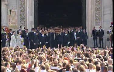 IMG_FUNERALMAIK_548x345