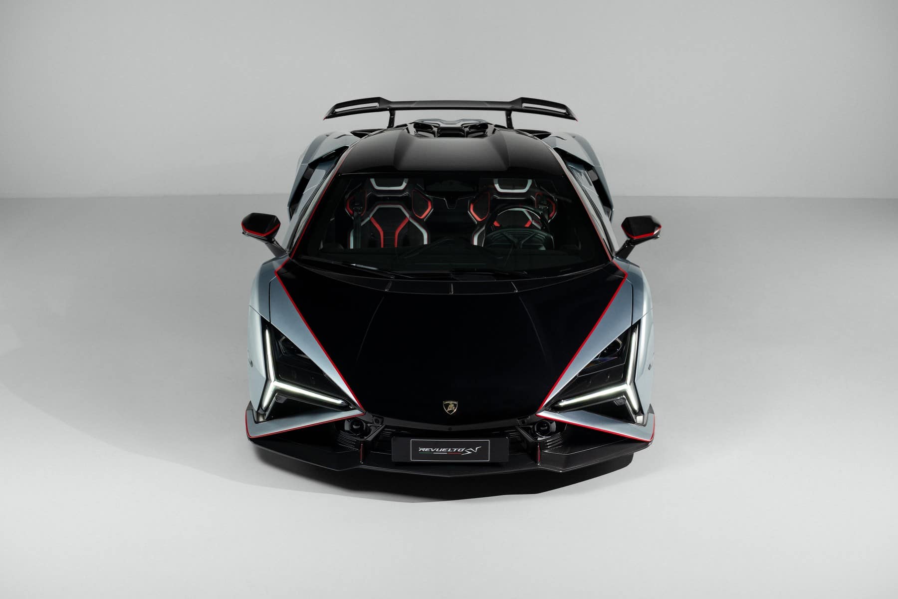 Lamborghini Revuelto SV