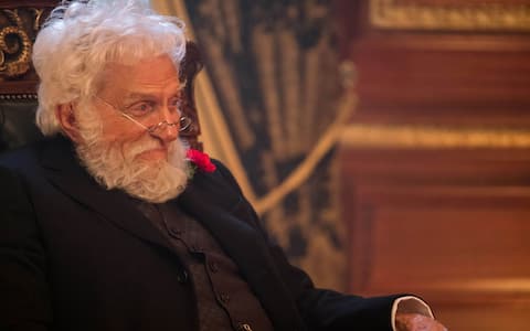 Dick Van Dyke is Mr. Dawes Jr. in Disney’s MARY POPPINS RETURNS,  a sequel to the 1964 film which takes audiences on an entirely new adventure with the practically perfect nanny and the Banks family.