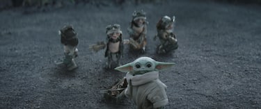 STAR WARS: THE MANDALORIAN AND GROGU