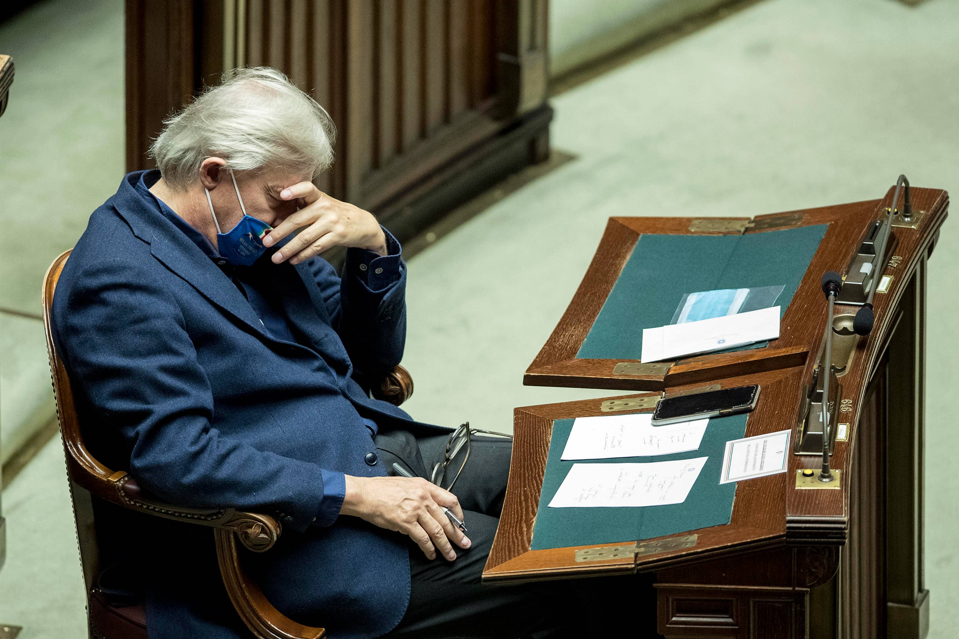Vittorio Sgarbi attends during Premier Giuseppe Conte's speech about the initiatives taken by the government against the Covid-19 emergency, at the Lower House in Rome, Italy, 22 October 2020. Premier Giuseppe Conte told the Lower House that his government was ready to take further action if necessary amid a sharp rise in COVID-19 contagion in Italy. ''We will be ready to intervene again if necessary," the premier said as he presented a package of new restrictions approved at the weekend to combat contagion. ROBERTO MONALDO/ LAPRESSE/ POOL/ ANSA