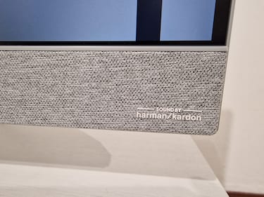 ASUS ZenScreen Smart Monitor MS27UC