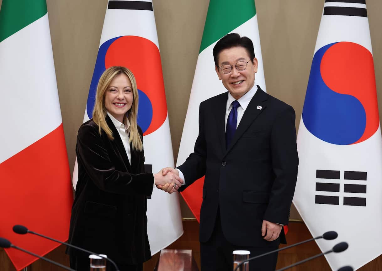 Meloni in Asia: "Affinità Italia-Corea è un valore aggiunto"