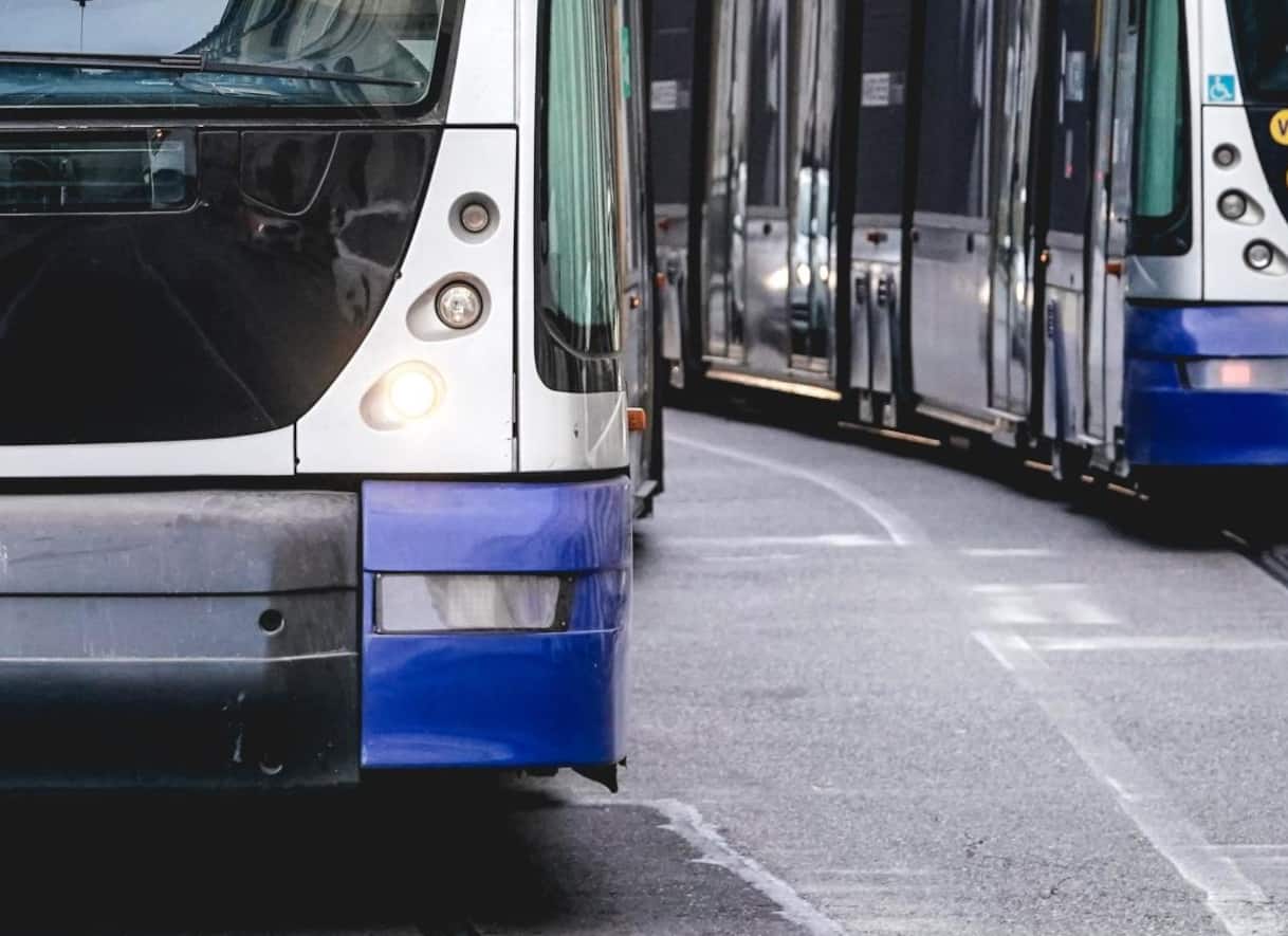Fossano, autista non fa salire una 14enne marocchina: 'Solo italiani ...