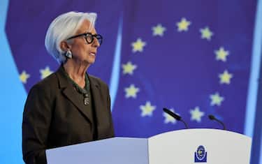 epa12706414 European Central Bank (ECB) President Christine Lagarde addresses a press conference following the meeting of the ECB Governing Council in Frankfurt am Main, Germany, 05 February 2026.  EPA/RONALD WITTEK