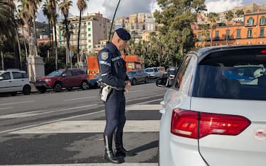Nuovo codice strada, a Napoli prima multa per cellulare, 14 dicembre 2024. ANSA/US COMUNE DI NAPOLI +++ NPK +++ NO SALES, EDITORIAL USE ONLY +++
