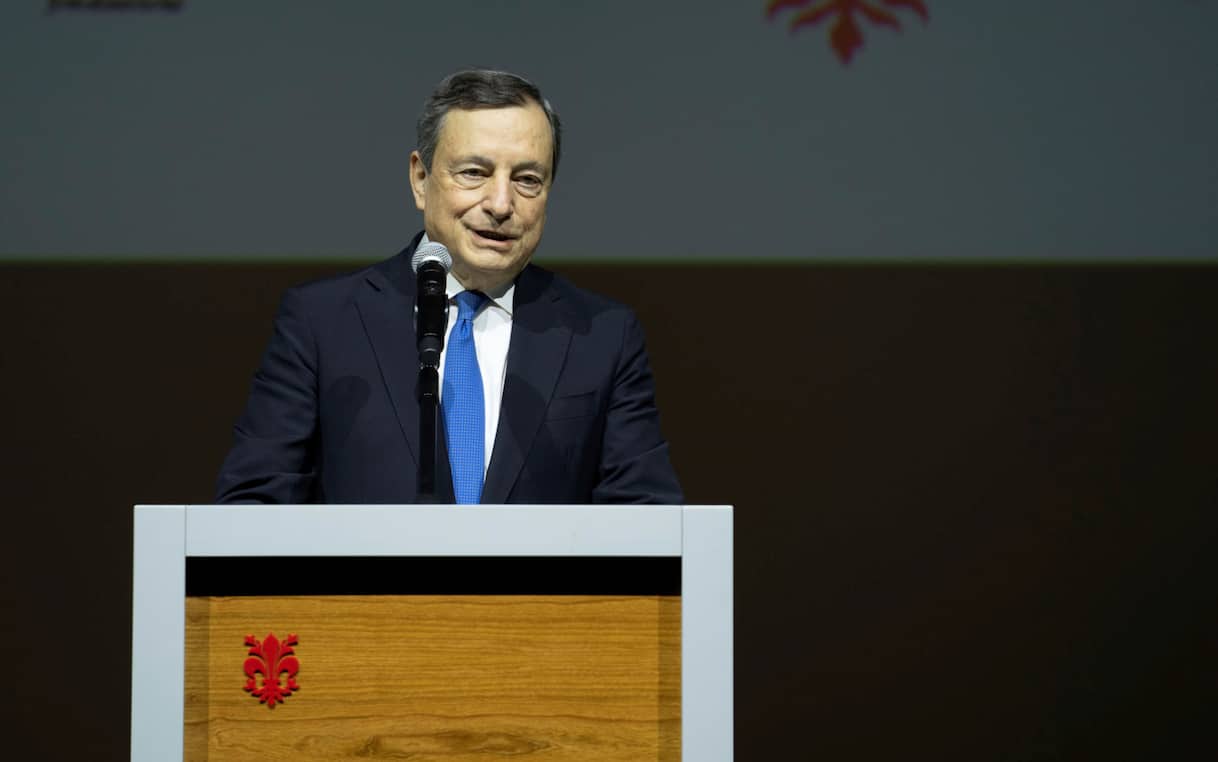 Covid, Draghi annuncia la fine dello stato di emergenza | Sky TG24