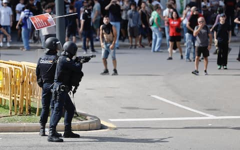 epa13278424 Protesters clash with police during a demonstration against the housing crisis in Valencia, Spain, 03 October 2026. Several demonstrations across the main cities of Spain are calling on the authorities to solve the housing problems. The eviction of an 87-year-old woman from her rental home after 70 years on 23 September 2026 prompted people across the country to take to the streets against the ongoing housing crisis. The government failed on 02 October in its attempt to pass its proposed emergency housing decrees in the Lower Chamber of the Spanish Parliament.  EPA/Kai Forsterling