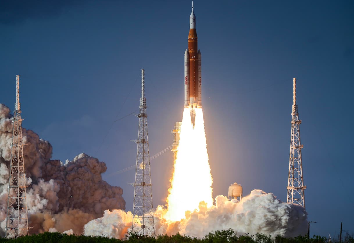 Artemis II lascia l'orbita terrestre. Missione diretta verso la Luna ...