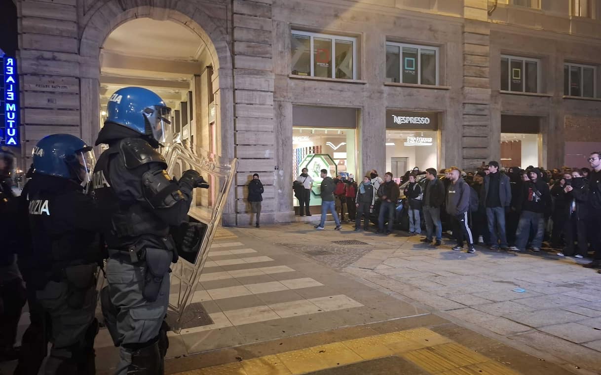 Sciopero generale, tensioni a Roma. A Torino migliaia di nuovo in piazza. LIVE - Sky TG24