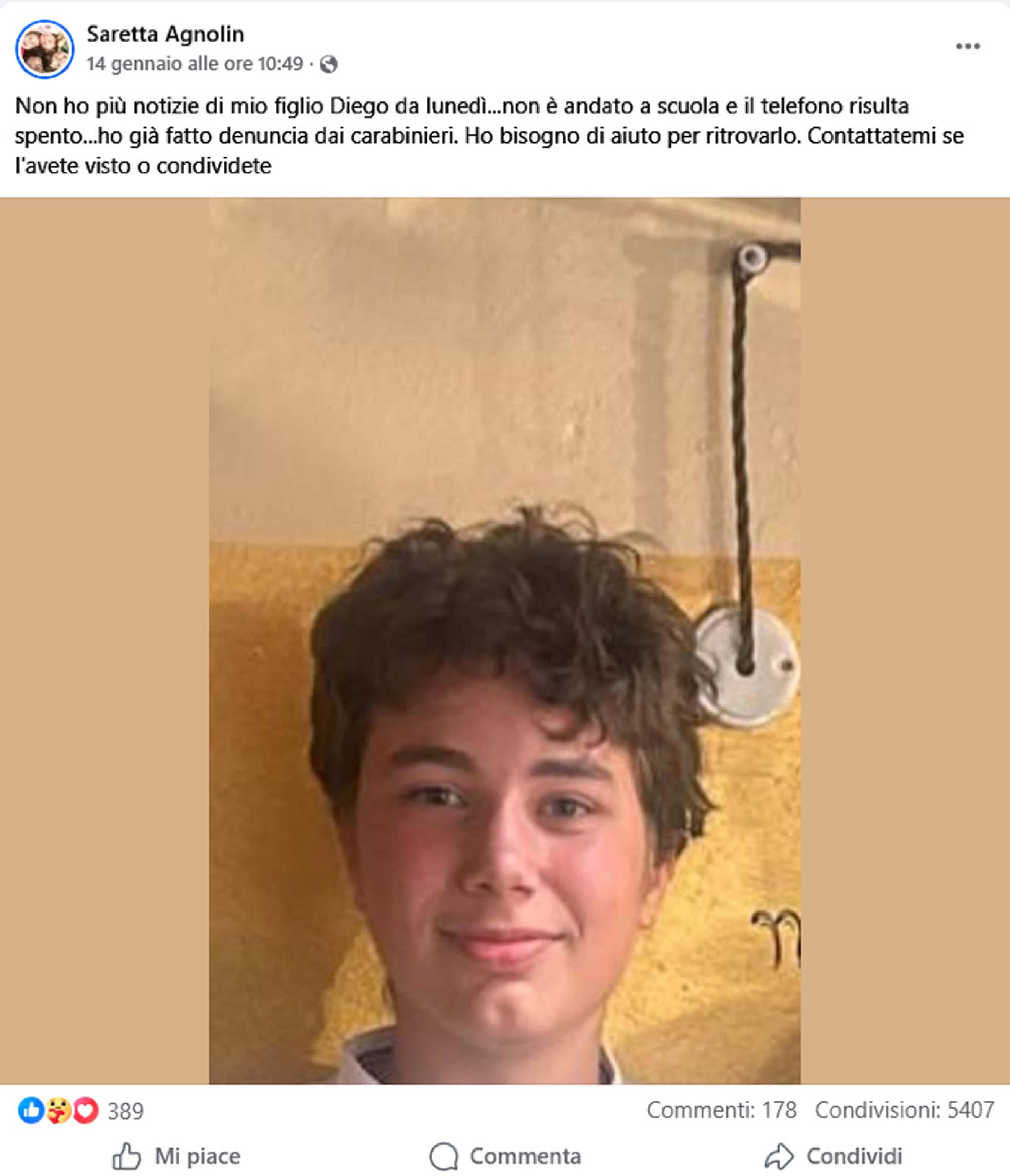 Il post pubblicato da Saretta Agnolin, madre di Diego Baroni, per chiedere aiuto nelle ricerche del figlio 14enne scomparso dal 12 gennaio. Verona, 14 gennaio 2026, Facebook/Saretta Agolin +++ ATTENZIONE: L'ANSA NON POSSIEDE I DIRITTI DI QUESTA FOTO CHE NON PUO' ESSERE PUBBLICATA SENZA L'AUTORIZZAZIONE DELLA FONTE DI ORIGINE CUI SI RINVIA  +++ NPK +++