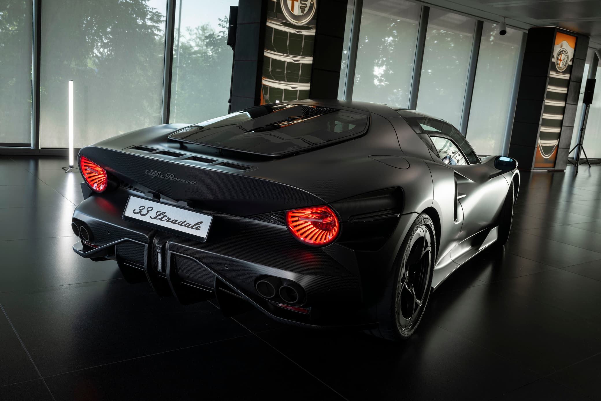 Alfa Romeo 33 Stradale Perla Nera