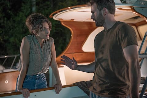 Jennie Slate as "Bonnie" and Chris Evans as "Frank" in the film GIFTED. Photo by Wilson Webb. © 2017 Twentieth Century Fox Film Corporation All Rights Reserved.