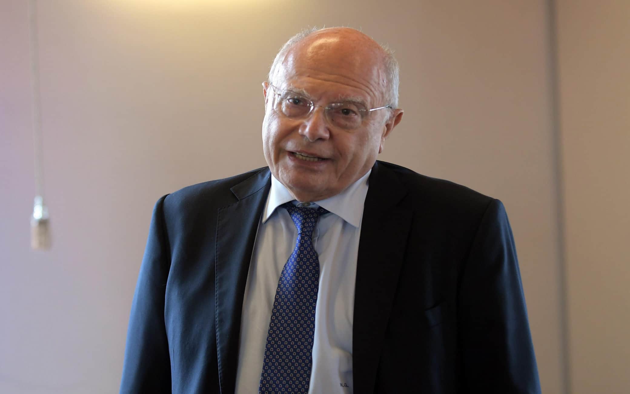 Il prof. Massimo Galli dell ospedale Sacco in occasione della presentazione dell'avvio del test epidemiologico sulla popolazione del Comune di Carpiano, 09 Giugno 2020. Ansa/Andrea Canali.