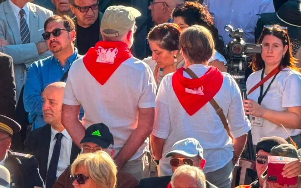 I membri del sindacato belga Fgtb durante la commemorazione