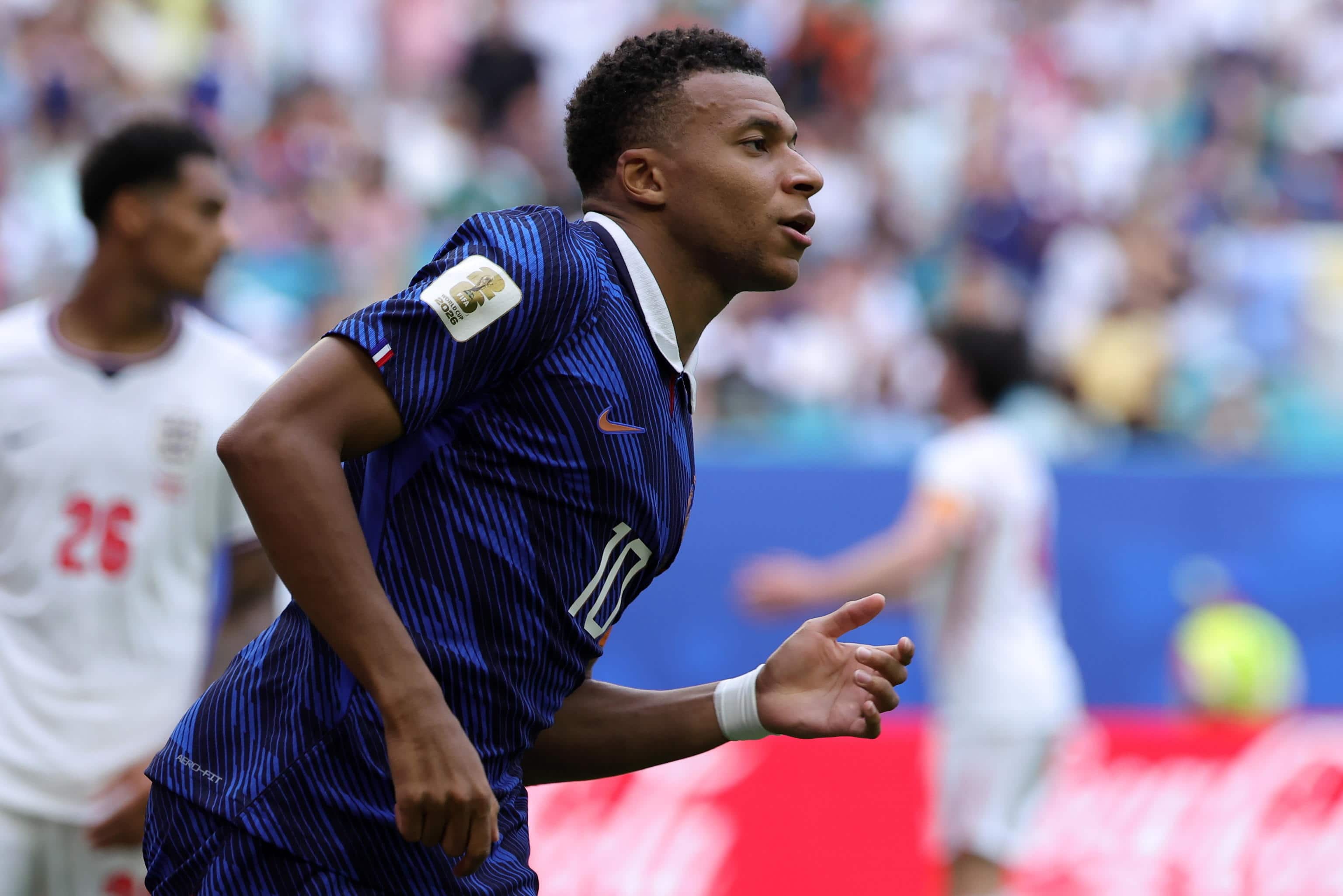 epa13119702 Kylian Mbappe of France celebrates scoring the 1-4 goal during the FIFA World Cup 2026 3rd place playoff match France against England, in Miami, Florida, USA, 18 July 2026.  EPA/CRISTOBAL HERRERA-ULASHKEVICH