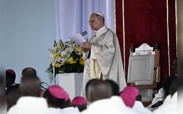 Pope Leo XIV leads  the Holy Mass in the area at Yaoundé-Ville Airport, Yaoundé, Cameroon, 18 April 2026. Pope Leo XIV is on apostolic journey to Cameroon. ANSA/LUCA ZENNARO
