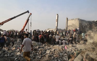 La scuola di Minab distrutta dopo l'attacco