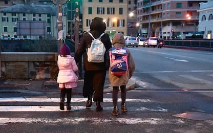 Studenti al loro rientro in classe dopo lo stop per le feste natalizie. Genova, 07 Gennaio 2021.
ANSA/LUCA ZENNARO