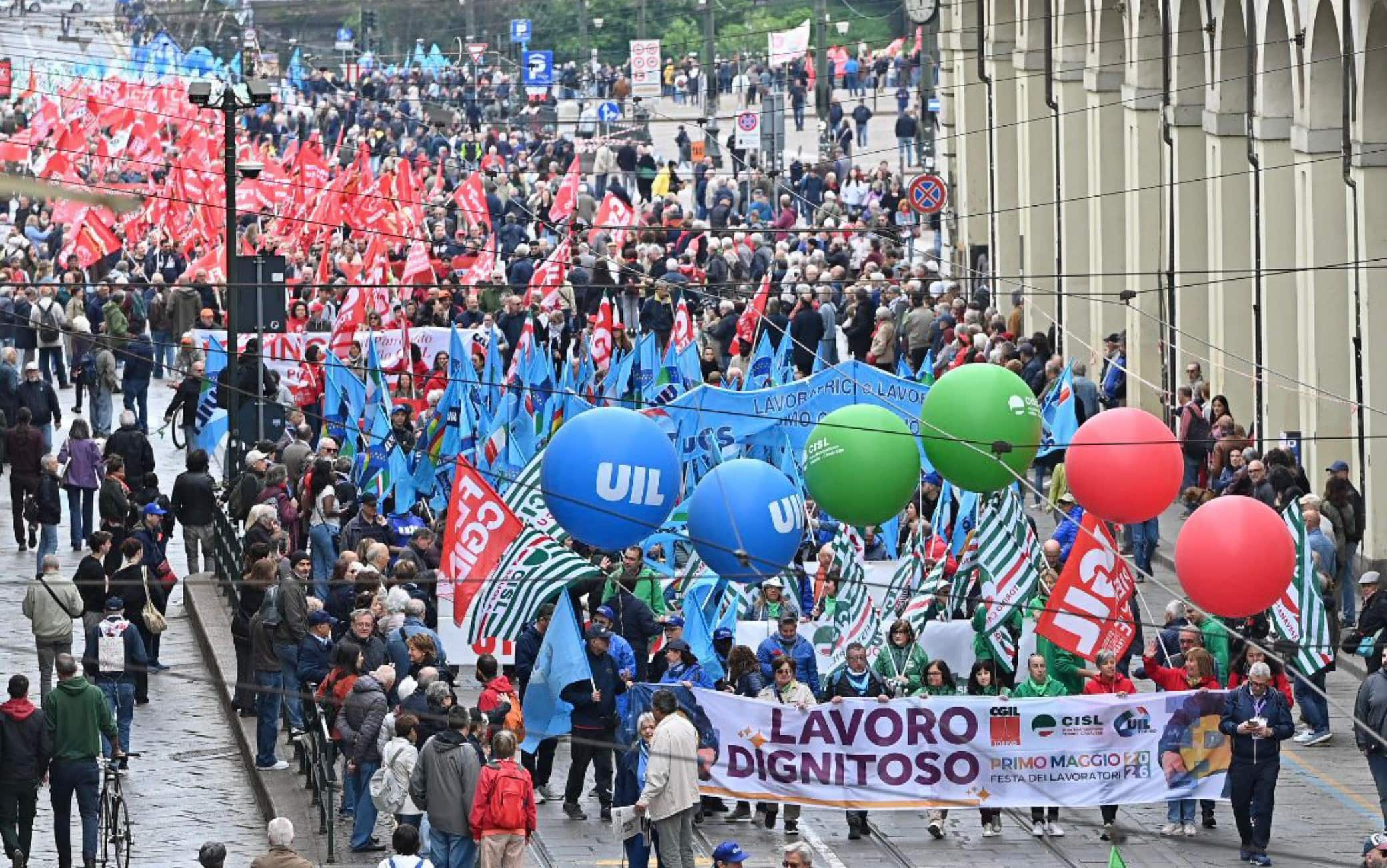 Primo Maggio, il corteo a Torino
