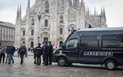 Piazza del Duomo a Milano all'indomani degli scontri durante la manifestazione di ieri, Milano 18 Ottobre 2026
ANSA/MATTEO CORNER
