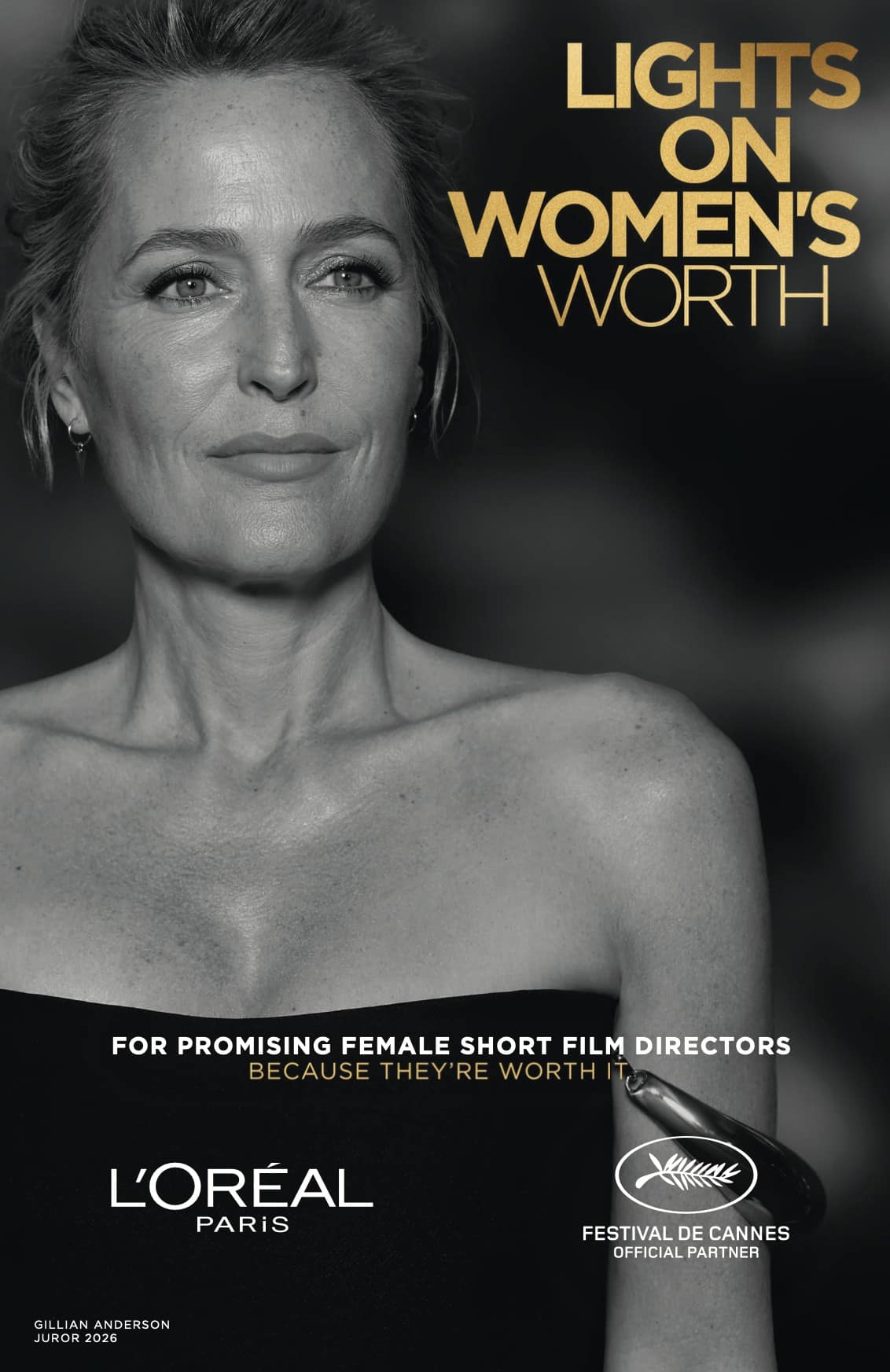 L'Oreal Paris Gillian Anderson